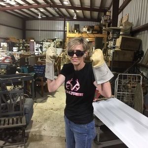 Meet your Posher, Paula